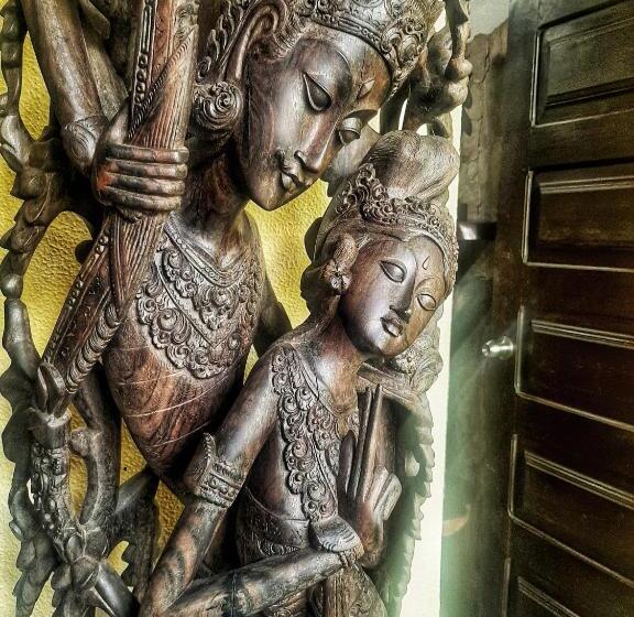 ベッドアンドブレックファースト Villa Paraiso   Naturism Optional Adults Only