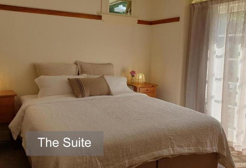 Bluff Hill Bed & Breakfast