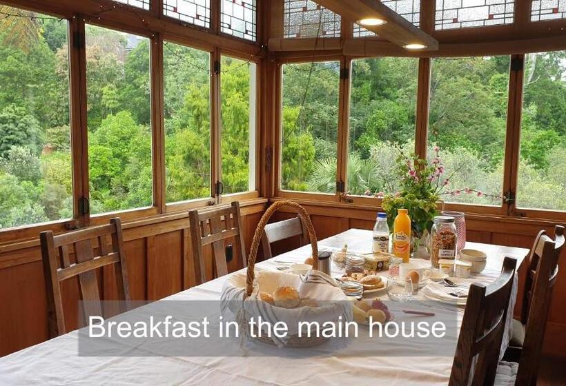 Bluff Hill Bed & Breakfast