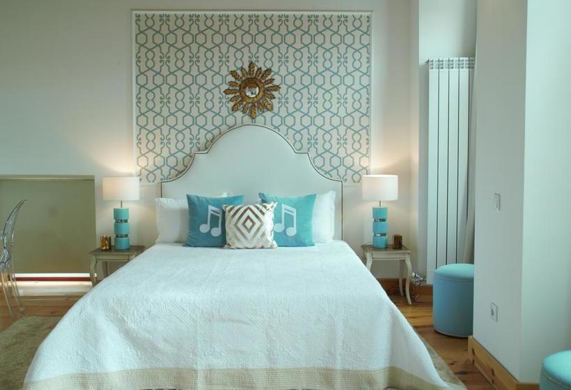 هاستل R3 Service Five Senses In Coimbra