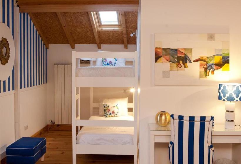 هاستل R3 Service Five Senses In Coimbra