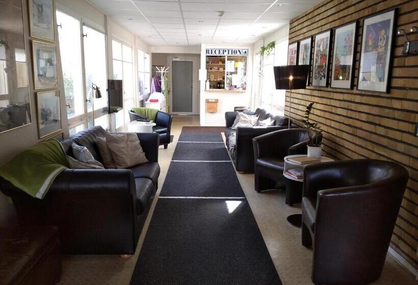 هتل Laholms Vandrarhem