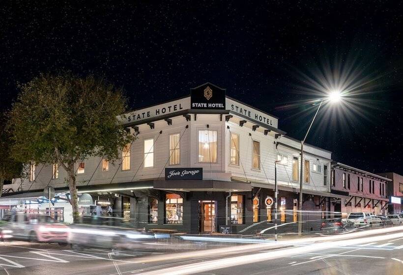 فندق The State