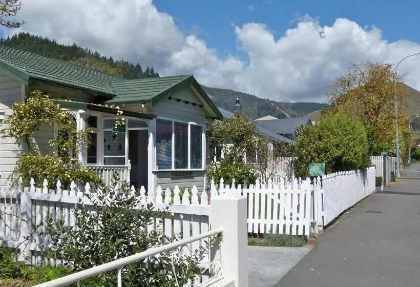 Peppertree Bed & Breakfast