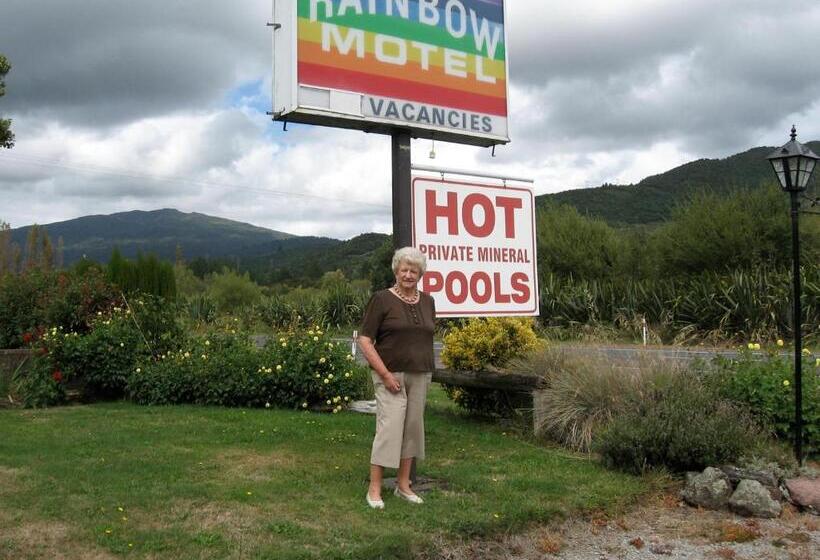 Rainbow Motel & Hot Pools