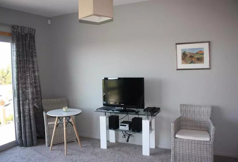 Redvale Ridge B&b