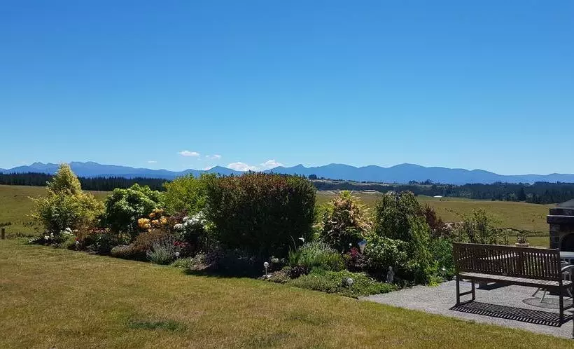 Redvale Ridge B&b