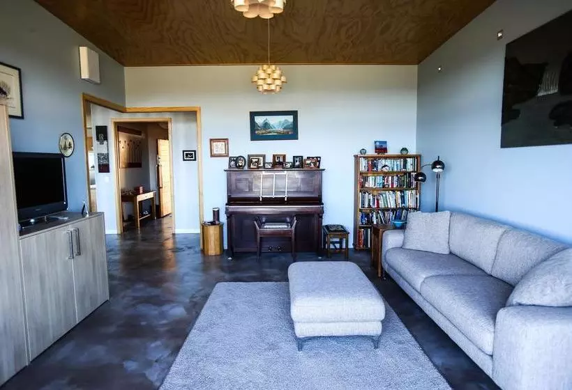 Redvale Ridge B&b