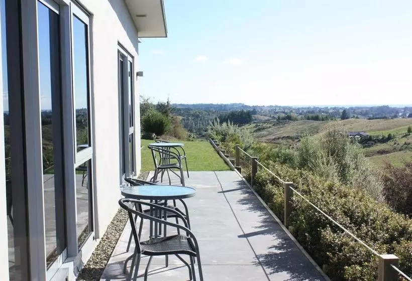 Redvale Ridge B&b