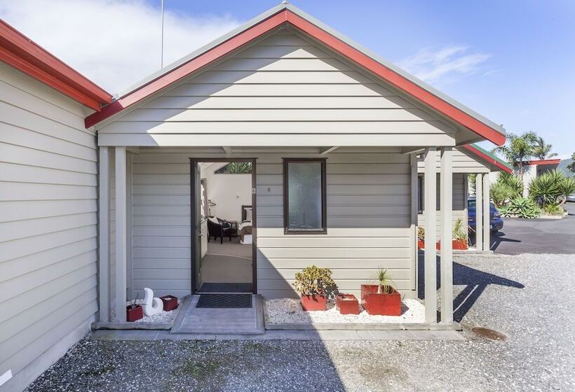Tairua Shores Motel