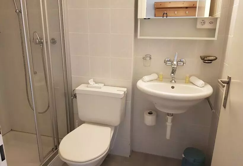ユースホステル Spenglers Inn