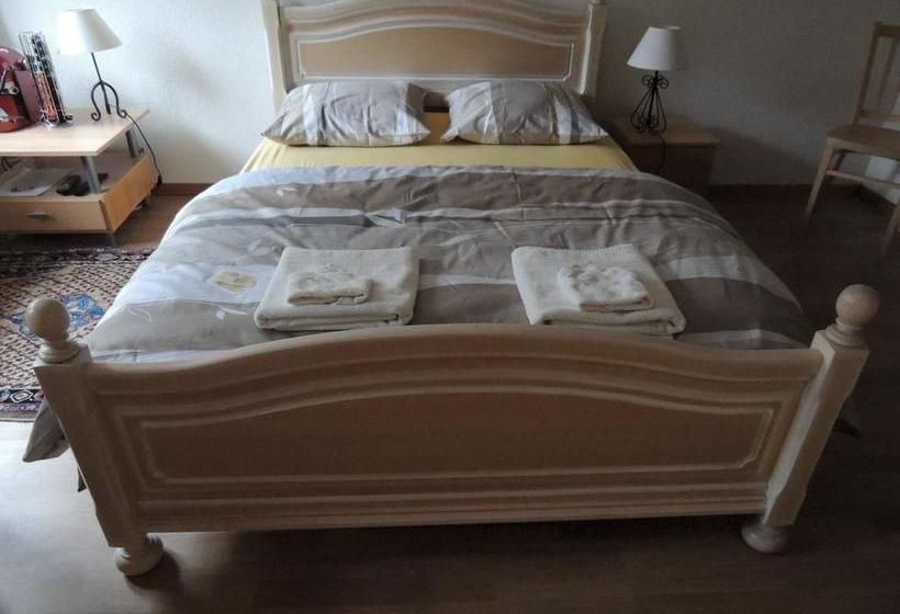 Bed & Breakfast Bnb Ancienne Cure