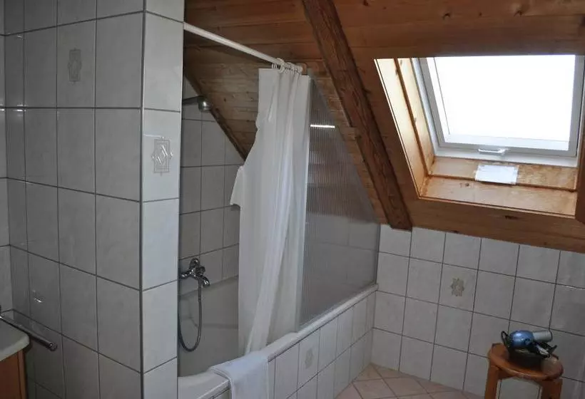 Aamiaismajoitus (B&B) Bnb Ancienne Cure