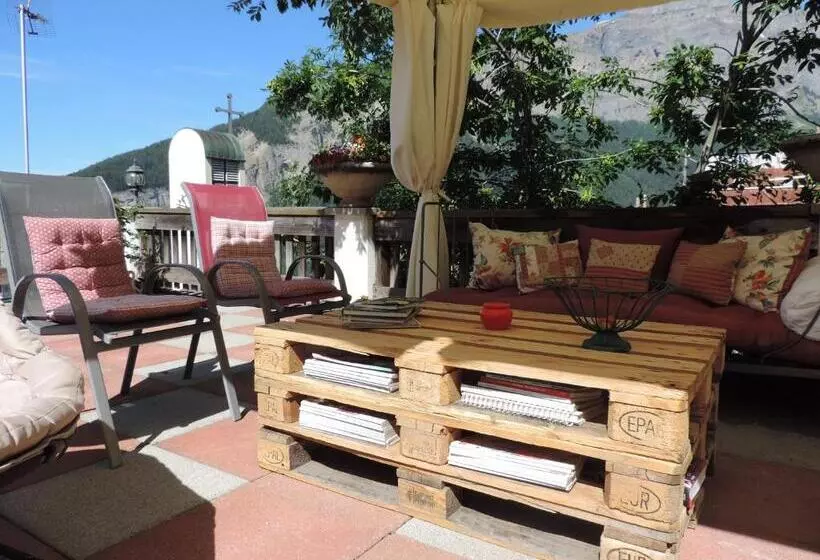 Aamiaismajoitus (B&B) La Demeure Des Elfes