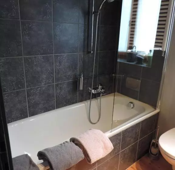 Aamiaismajoitus (B&B) La Demeure Des Elfes