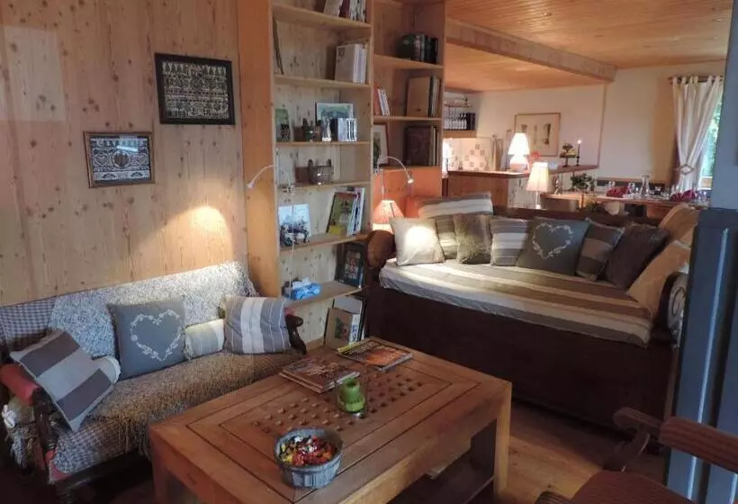 Aamiaismajoitus (B&B) La Demeure Des Elfes