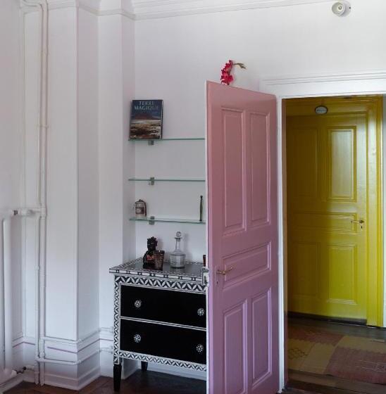 تختخواب و صبحانه Le Chalet D Ouchy