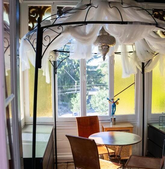 تختخواب و صبحانه Le Chalet D Ouchy