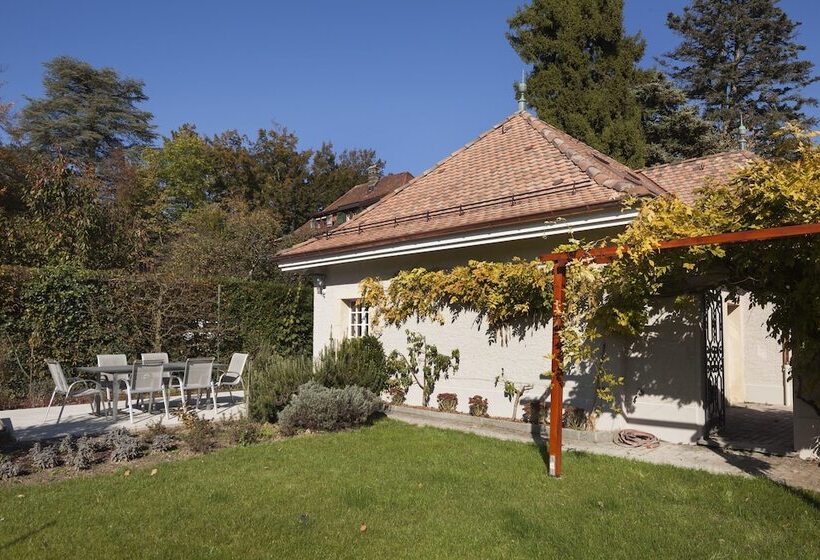 تختخواب و صبحانه Le Jour Et La Nuit