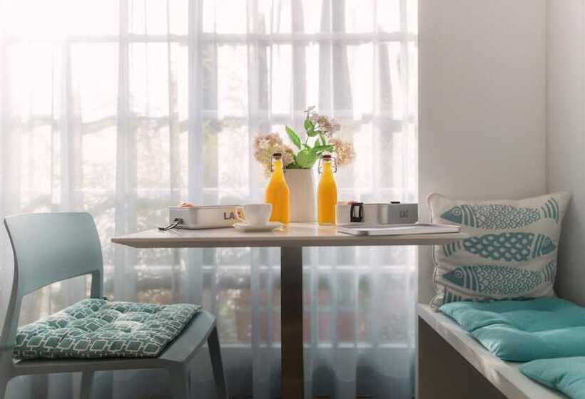 تختخواب و صبحانه Le Jour Et La Nuit