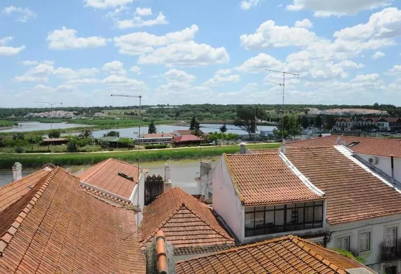 ホテル A Cegonha