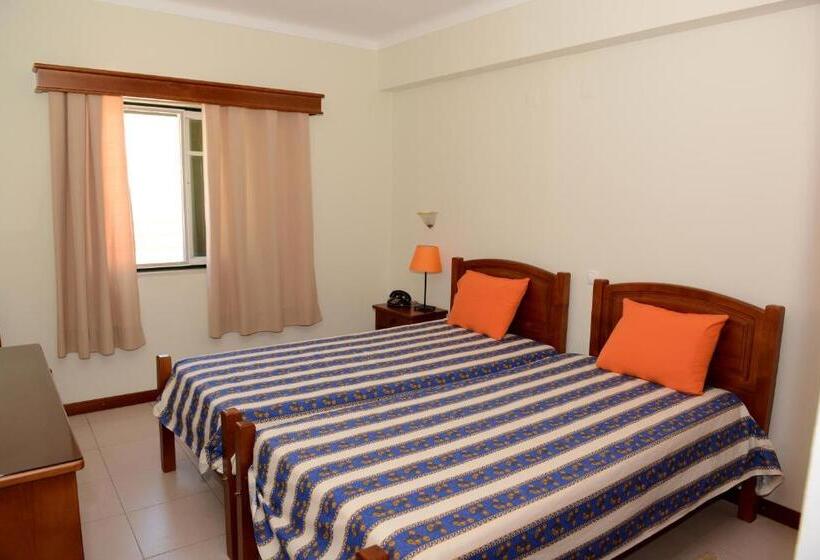 בית מלון כפרי A Cegonha