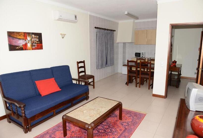 בית מלון כפרי A Cegonha