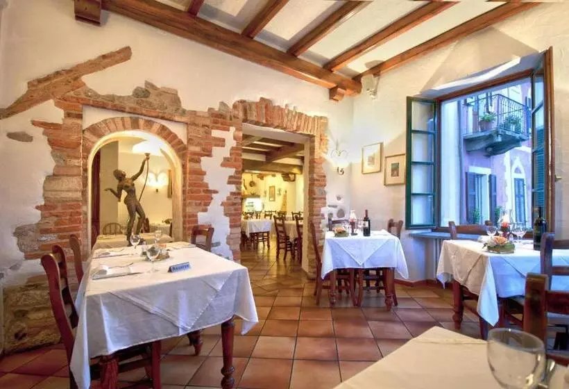 ホテル Albergo Ristorante Della Posta