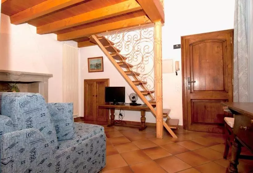 ホテル Albergo Ristorante Della Posta
