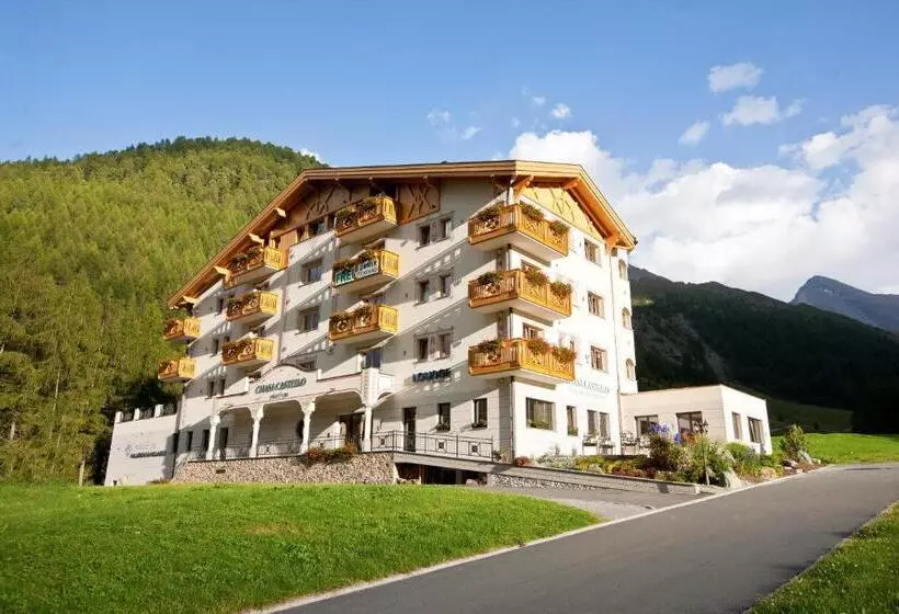 هتل Chasa Castello Relax & Spa
