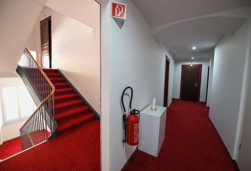 בית מלון כפרי De France