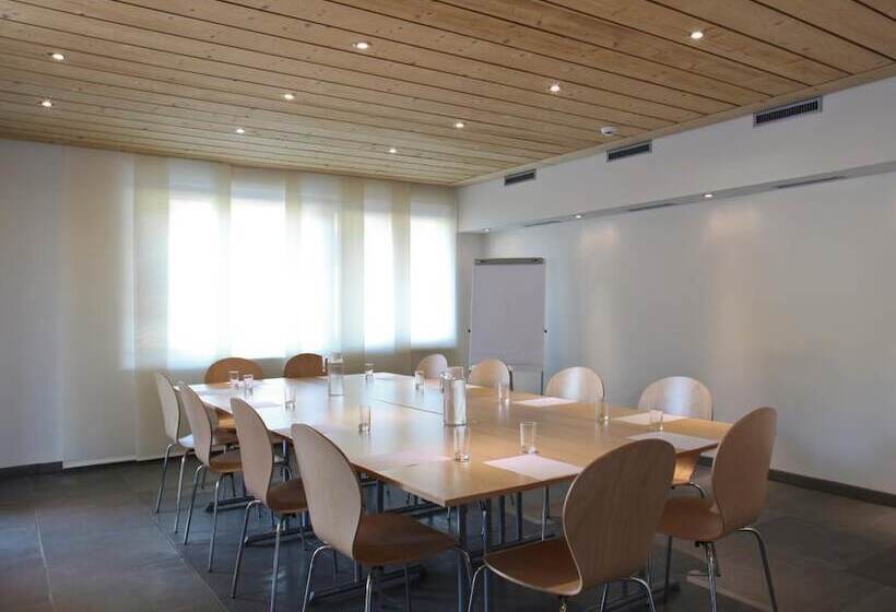 בית מלון כפרי Helvetia