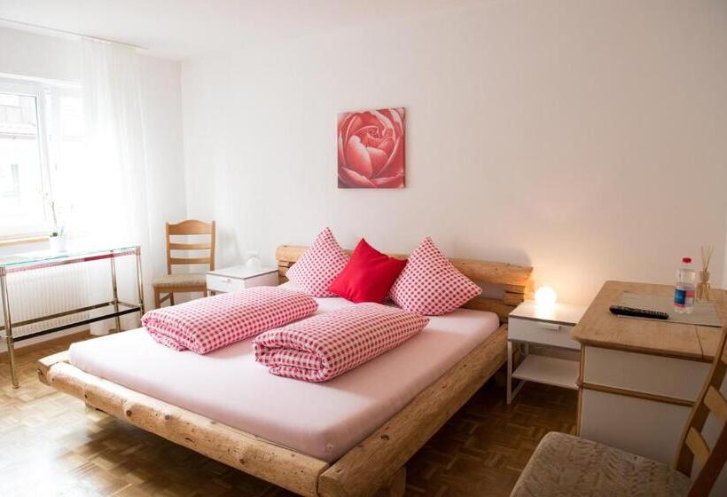 בית מלון כפרי Hirschen B&b