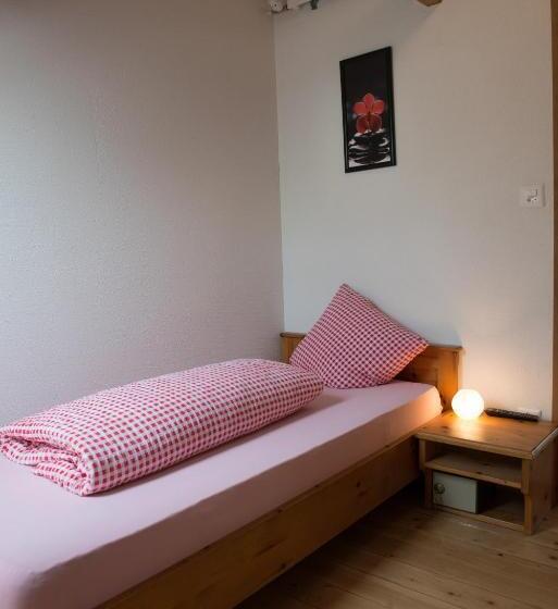 בית מלון כפרי Hirschen B&b