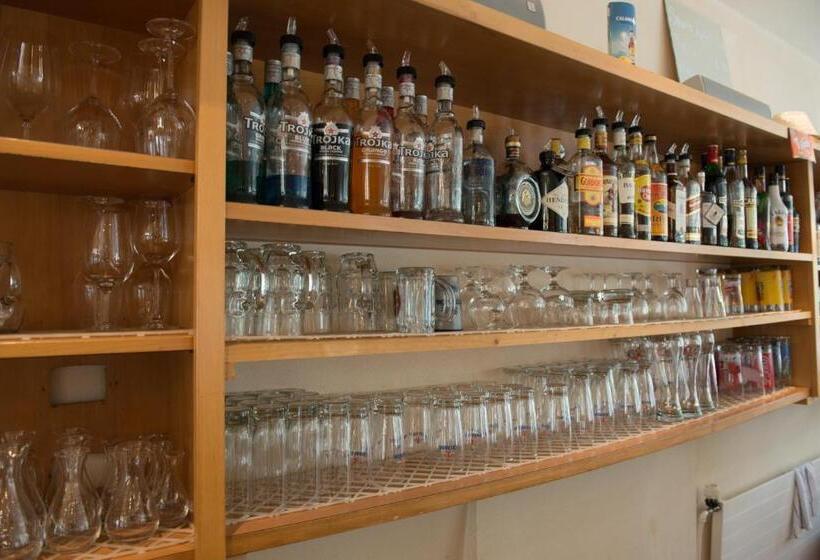 בית מלון כפרי Hirschen B&b