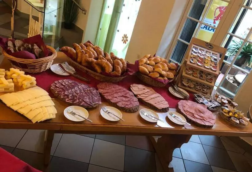 Hotelli Hirschen B&b