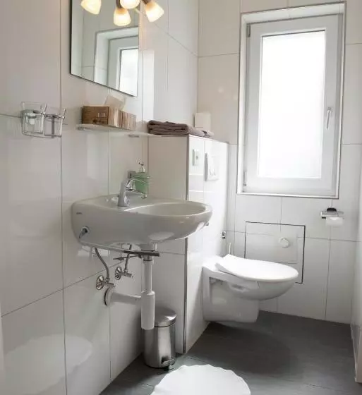 Hotelli Hirschen B&b