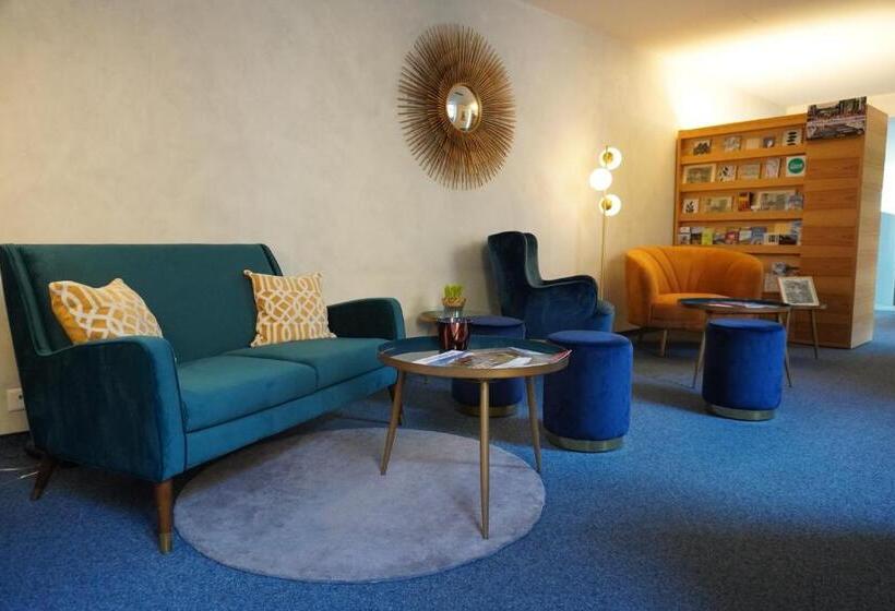 Отель Hôtel De La Poste Sierre