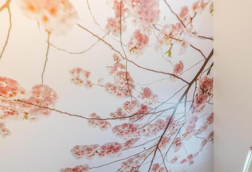 Отель Hôtel De La Poste Sierre