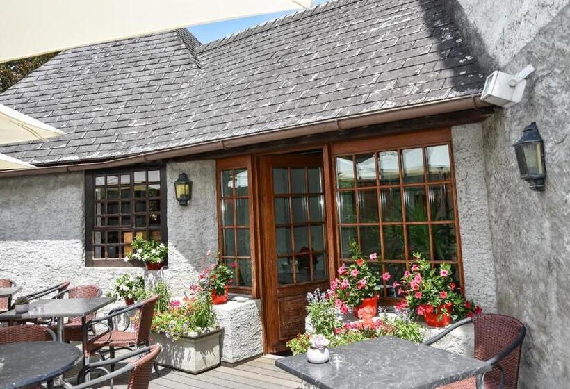 호텔 Hôtel Restaurant Le Saint Christophe