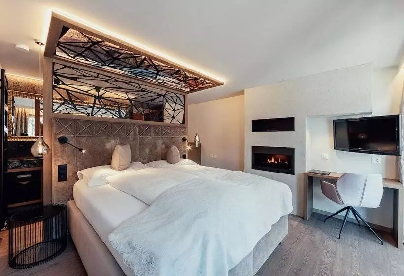 Laret Private Boutique Hotel   Adults Only