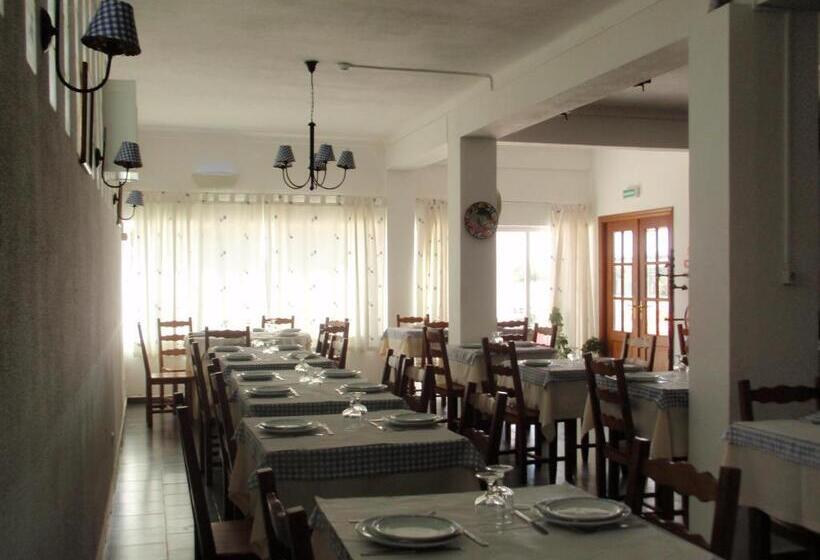 ホテル O Viajante Low Cost