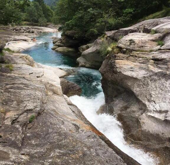 ホテル Pizzo Vogorno