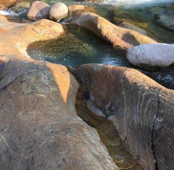 ホテル Pizzo Vogorno