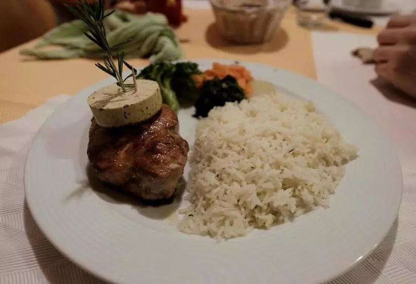 Hotelli Restaurant Bergheim