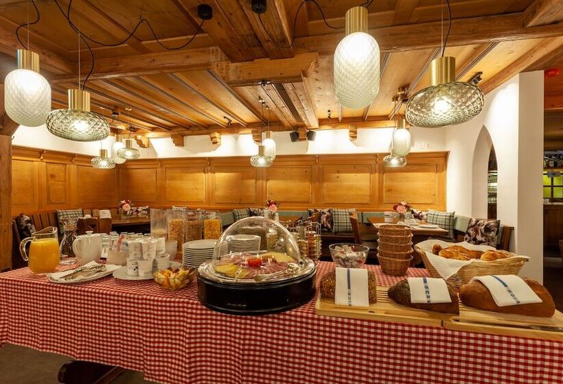 Отель Sonne Andermatt Swiss Quality