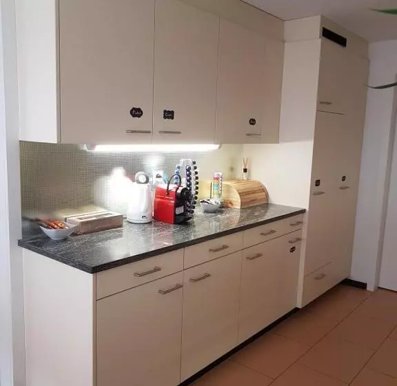 Rhii B&b
