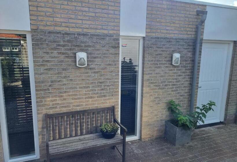 Bed and Breakfast Studio Donna