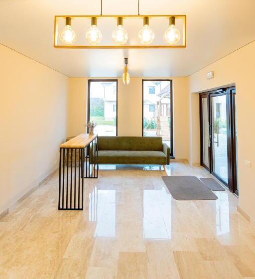 בית מלון כפרי Pensiunea Carmel