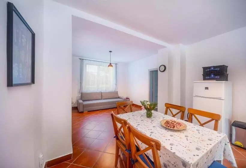 Majatalo Dégi Festetics Kastély, Park Vendégház